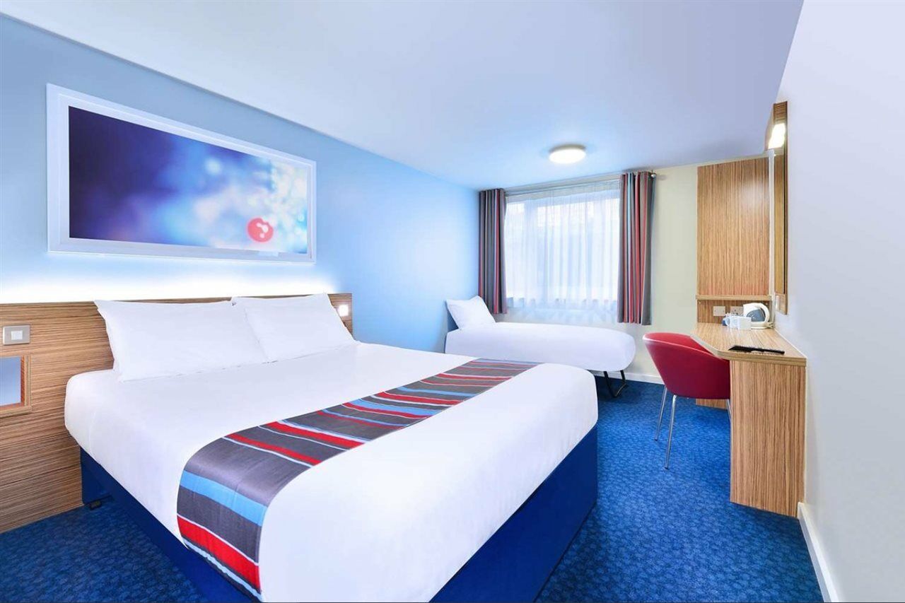 Travelodge Chelmsford Exteriör bild